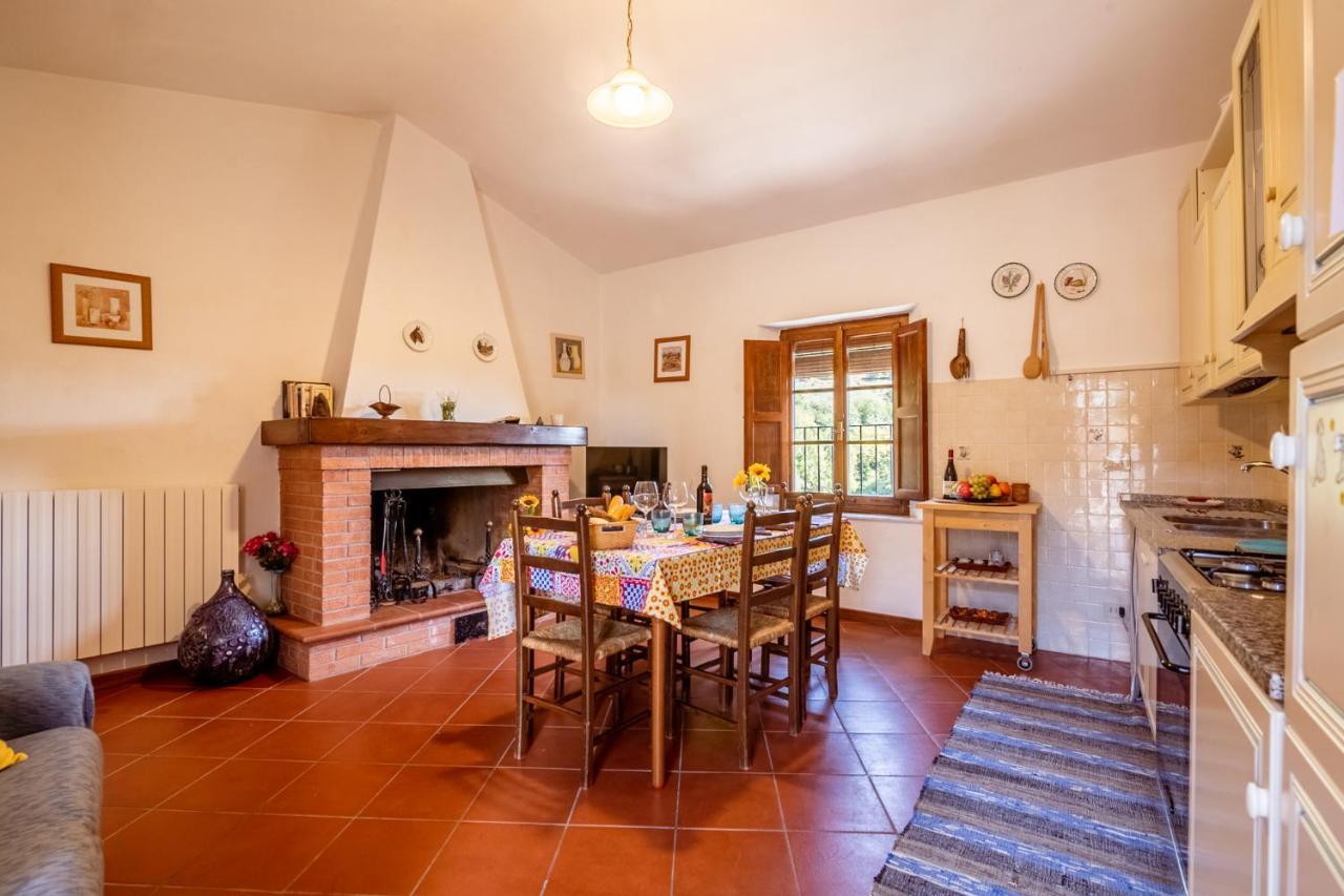 Al Giardino Degli Ulivi Guest House Santa Maria Albiano ภายนอก รูปภาพ