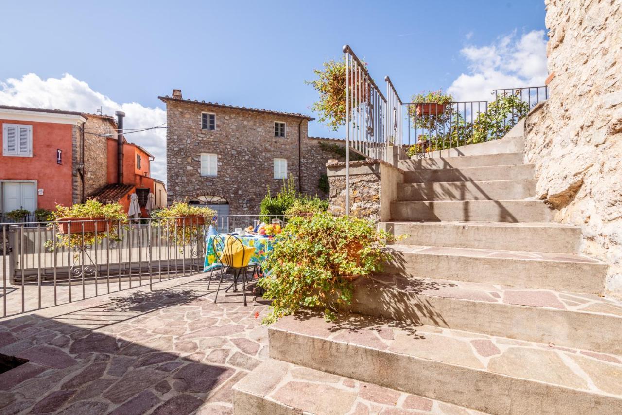 Al Giardino Degli Ulivi Guest House Santa Maria Albiano ภายนอก รูปภาพ